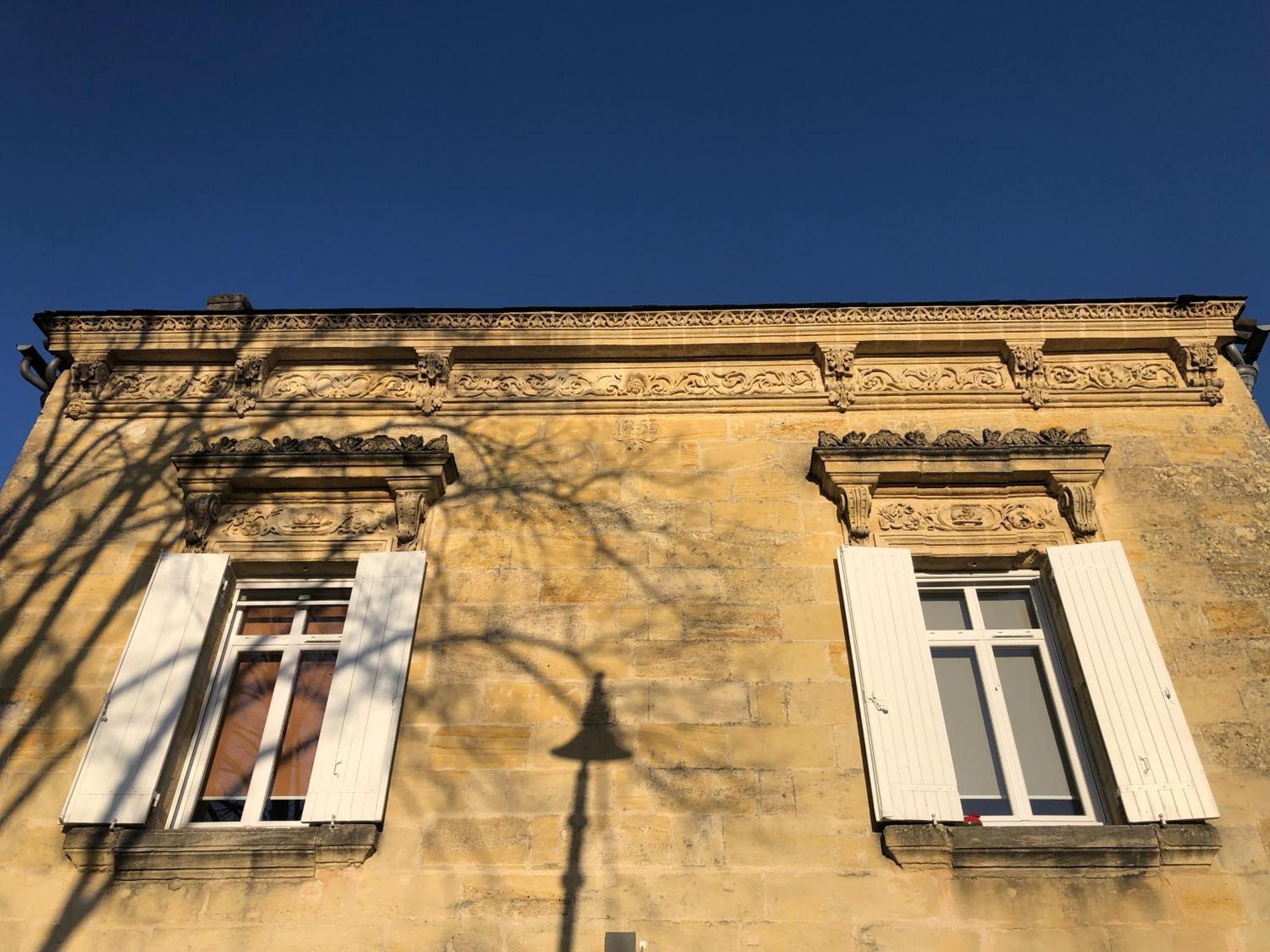 Le Numero 15 Saint-Seurin-sur-l'Isle Екстериор снимка